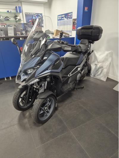 KYMCO CV3 550