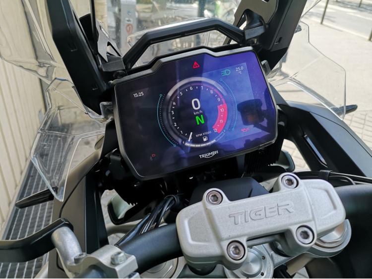 TRIUMPH TIGER 1200 RALLY PRO Garantie 12 mois 