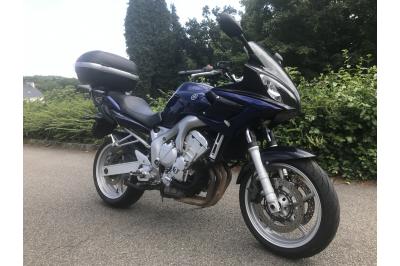 YAMAHA FZ6 (98CV)