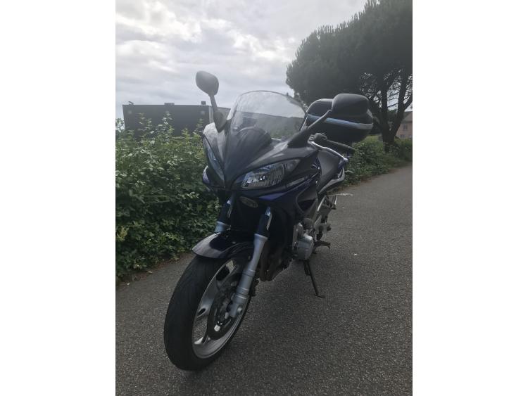 YAMAHA FZ6 (98CV)