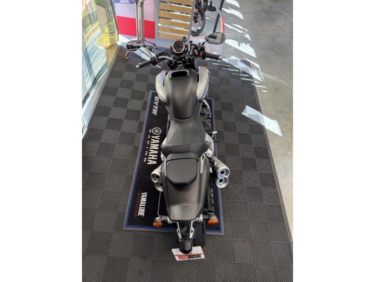 YAMAHA V-MAX 1700