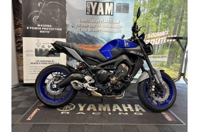 YAMAHA MT-09