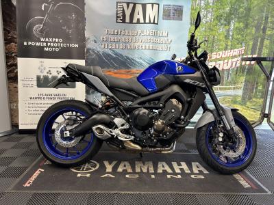 YAMAHA MT-09