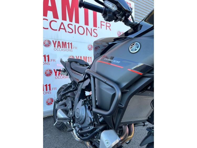 YAMAHA TRACER 7