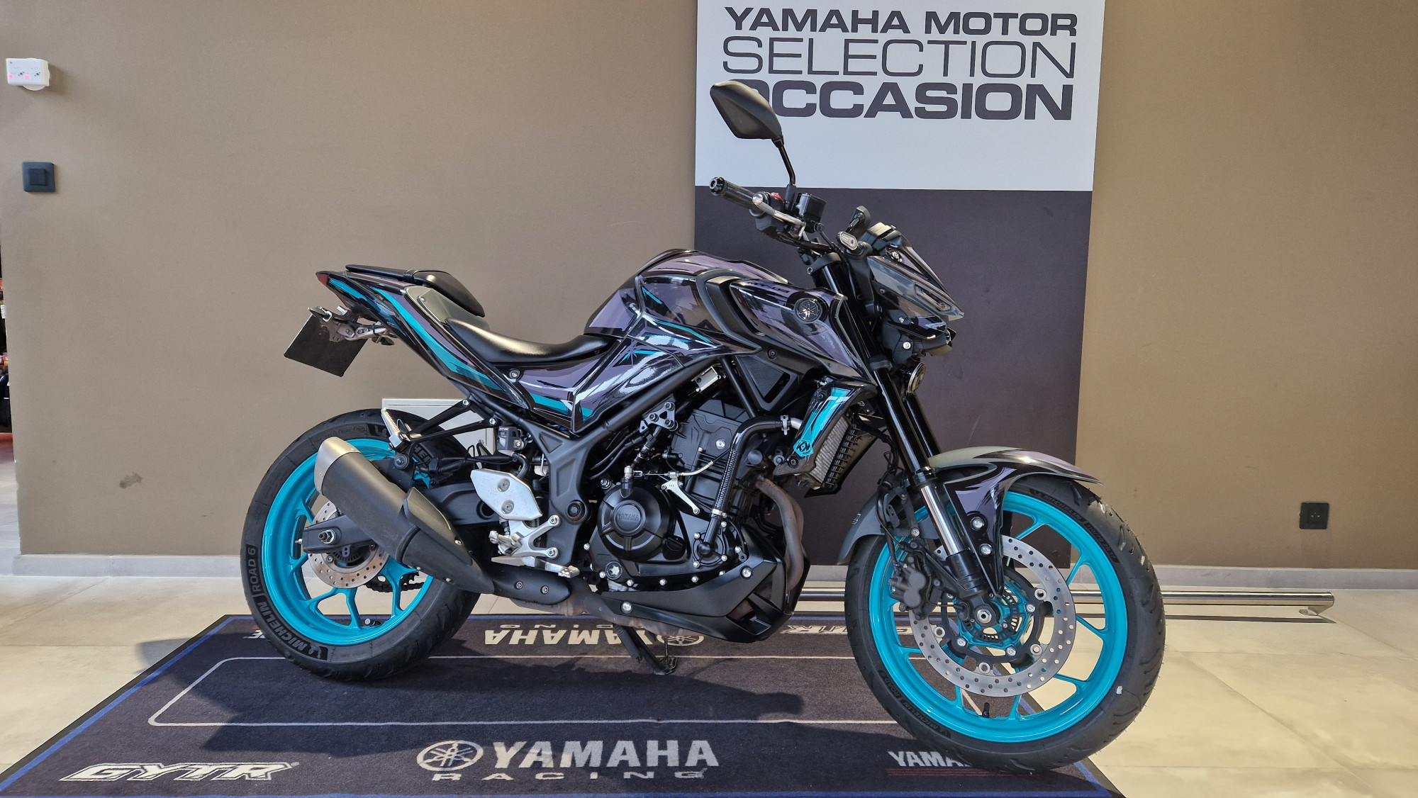YAMAHA MT-03