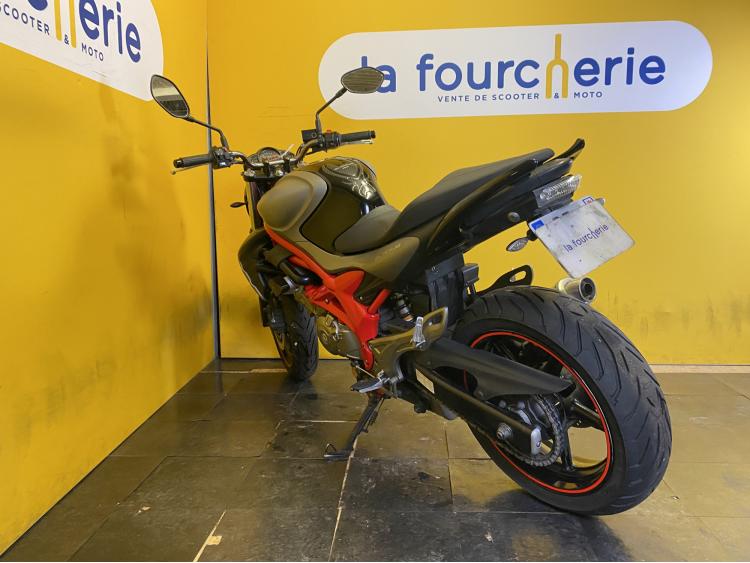 SUZUKI GLADIUS 650
