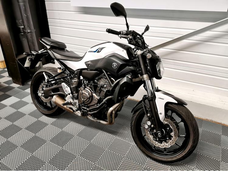 YAMAHA MT-07 MT07