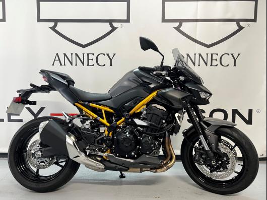 KAWASAKI Z 900
