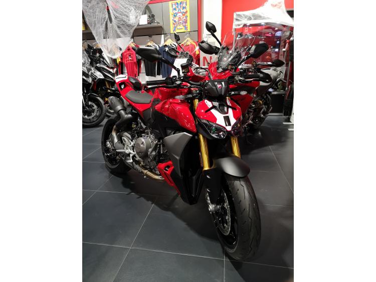 DUCATI STREETFIGHTER V2S SERIE ONE 