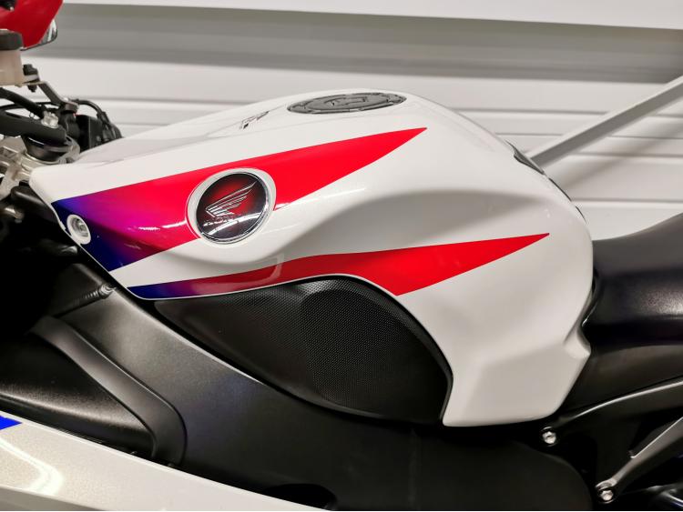 HONDA CBR 1000 R FIREBLADE - CBR1000R - CBR1000 