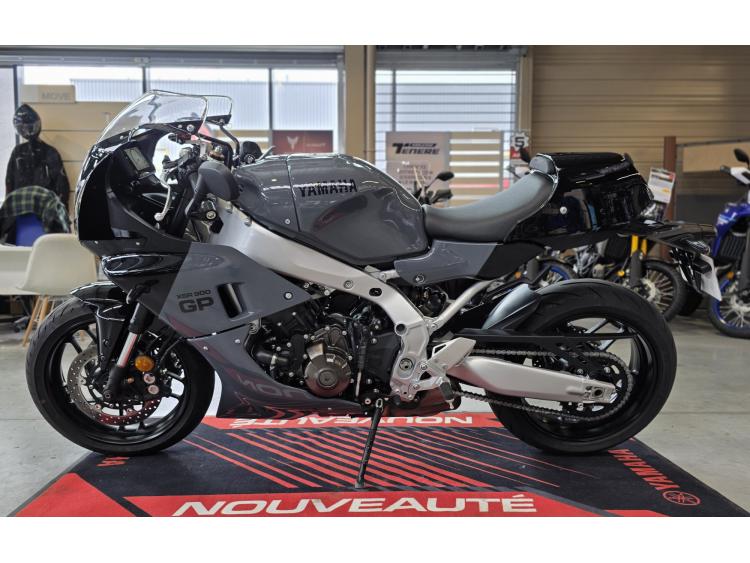 YAMAHA XSR 900 GP