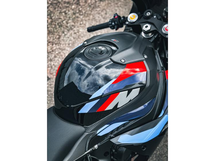 BMW M 1000 RR