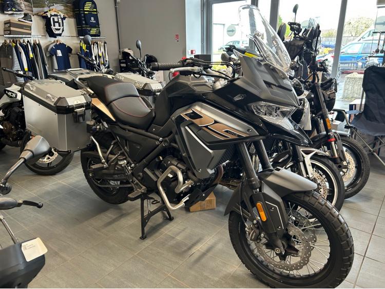 VOGE 650 DSX Neuve destockage