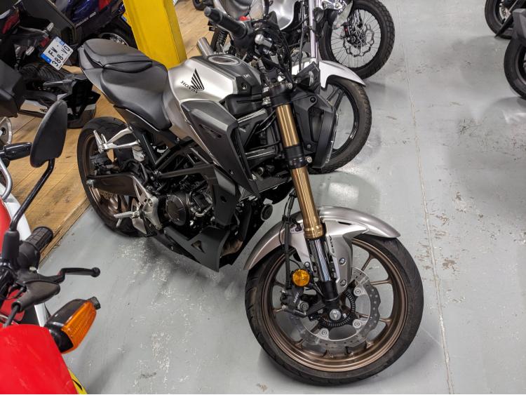 HONDA CB 125 R