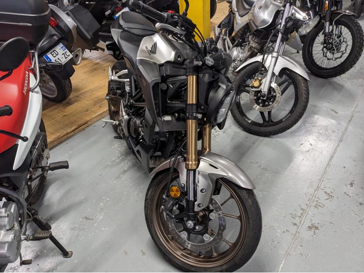 HONDA CB 125 R