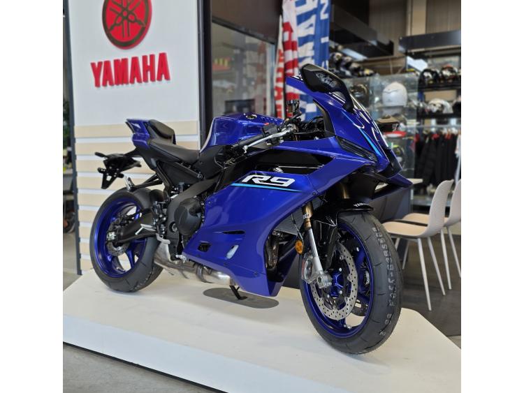 YAMAHA YZF-R9