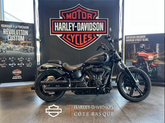 HARLEY-DAVIDSON SOFTAIL STREET BOB 1868