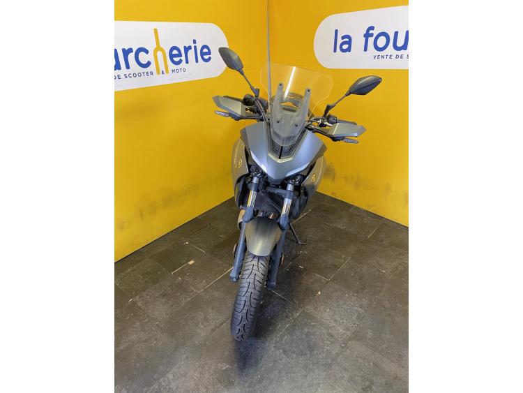 YAMAHA TRACER 7