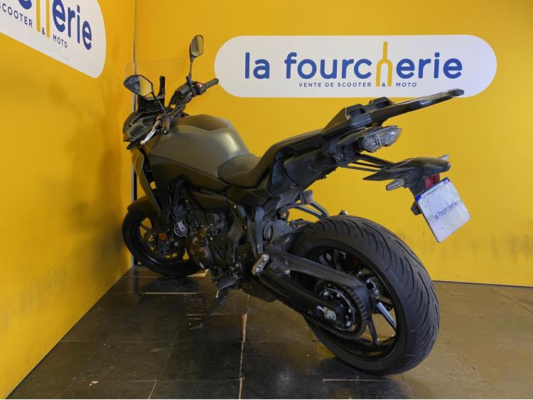YAMAHA TRACER 7