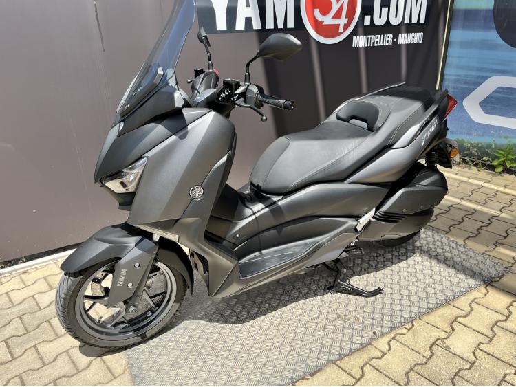 YAMAHA XMAX 300