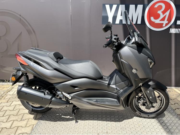 YAMAHA XMAX 300