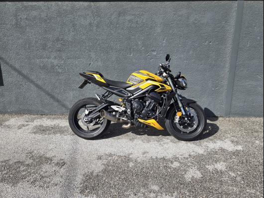 TRIUMPH Street Triple 660 RS