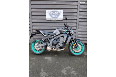 YAMAHA MT-09  Y-AMT