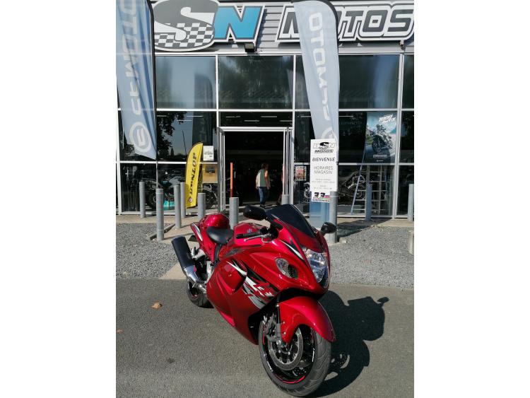 SUZUKI GSX 1300  HAYABUSA / 207.01€/mois / DSN MOTOS 33