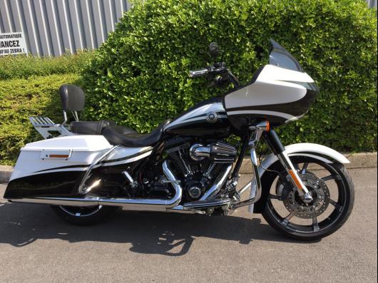 HARLEY-DAVIDSON TOURING ROAD GLIDE 1800 CVO