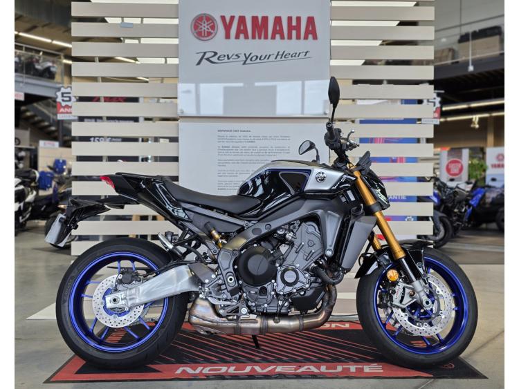 YAMAHA MT-09 SP
