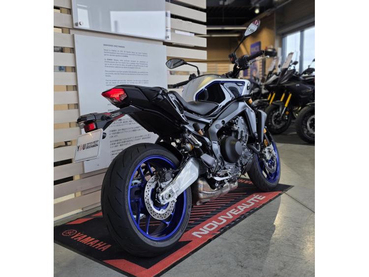 YAMAHA MT-09 SP