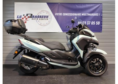 YAMAHA TRICITY 300