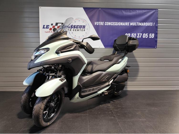 YAMAHA TRICITY 300