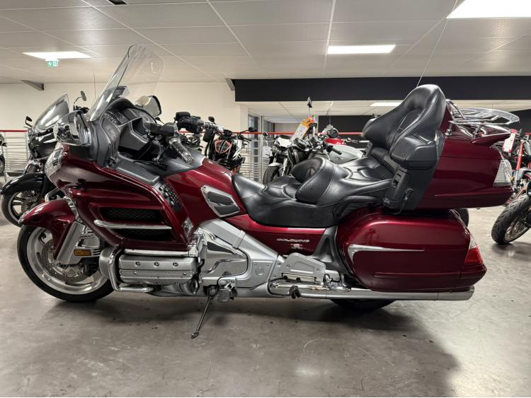 HONDA GL 1800 GOLDWING AIR BAG GPS