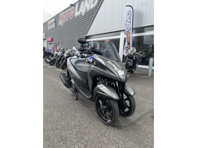 YAMAHA TRICITY 125