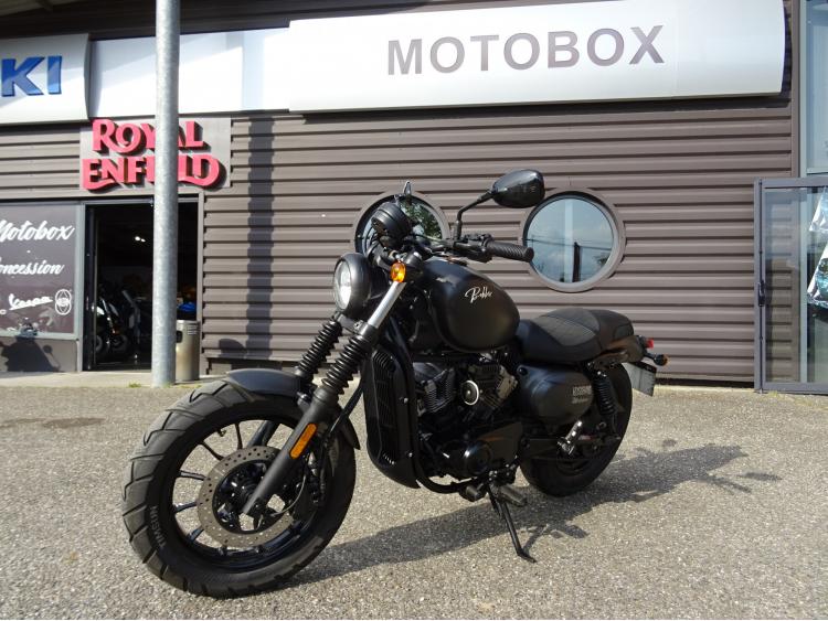 HYOSUNG GV 125 BOBBER