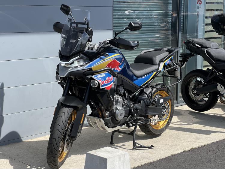 CF MOTO 800 MT