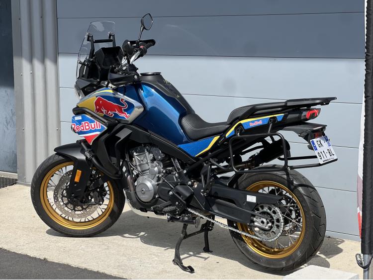 CF MOTO 800 MT