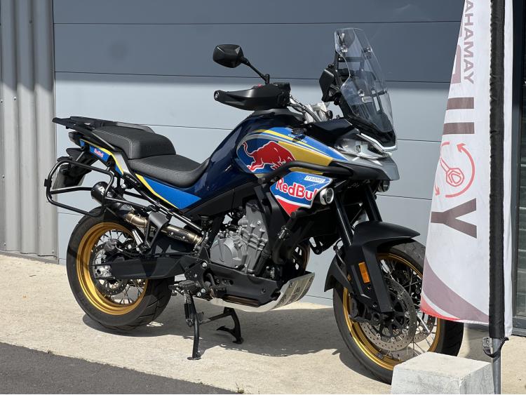 CF MOTO 800 MT