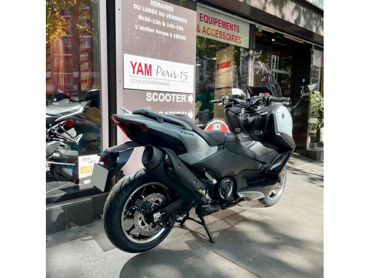 YAMAHA XP T-MAX 560 TECH MAX (TMAX T MAX)