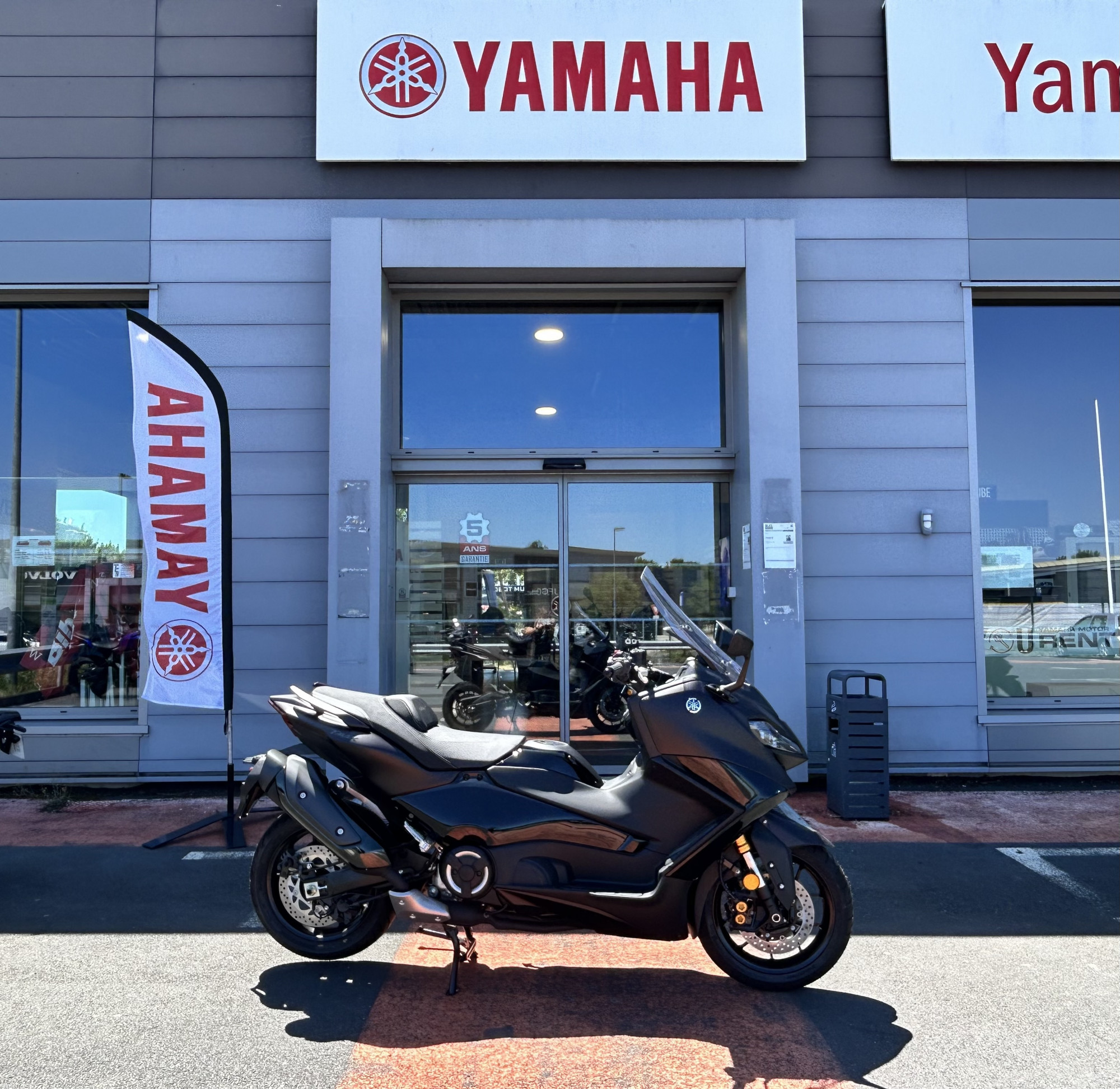 YAMAHA XP T-MAX 560 TECH MAX