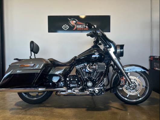 HARLEY-DAVIDSON TOURING ROAD KING 1800 CVO