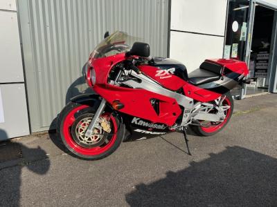 KAWASAKI ZXR 750 STINGER