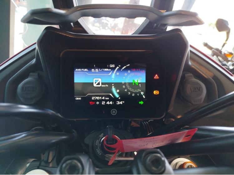 YAMAHA TRACER 7 + EQUIPEMENTS