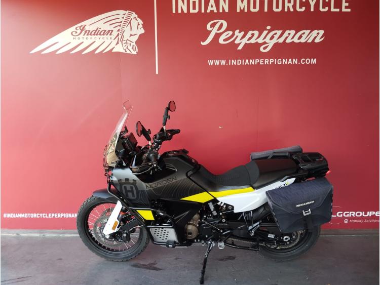 HUSQVARNA NORDEN 901 + EQUIPEMENTS