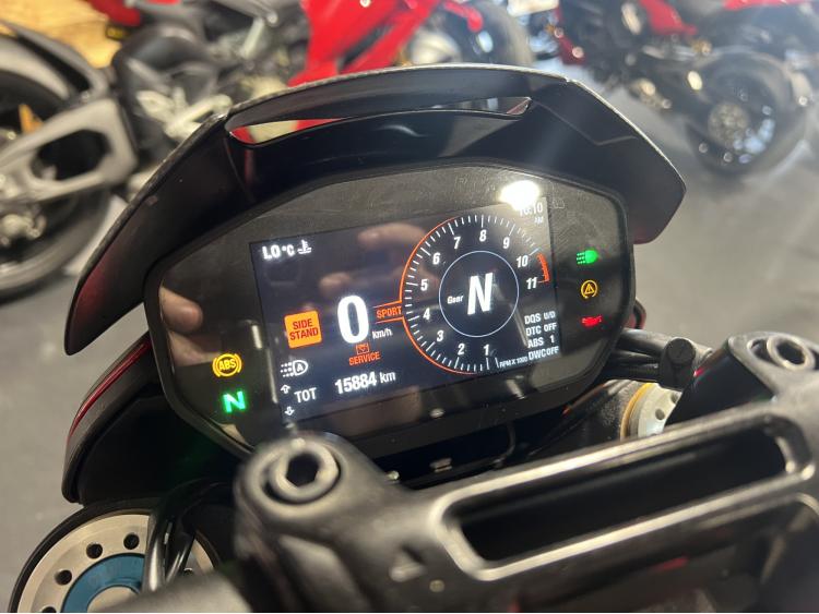 DUCATI HYPERMOTARD 950 SP