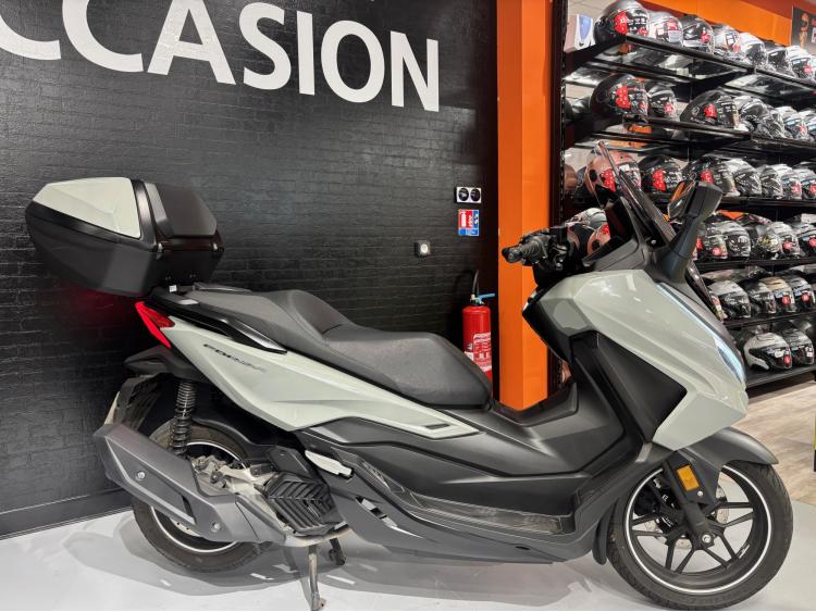 HONDA FORZA 125 TOP BOX