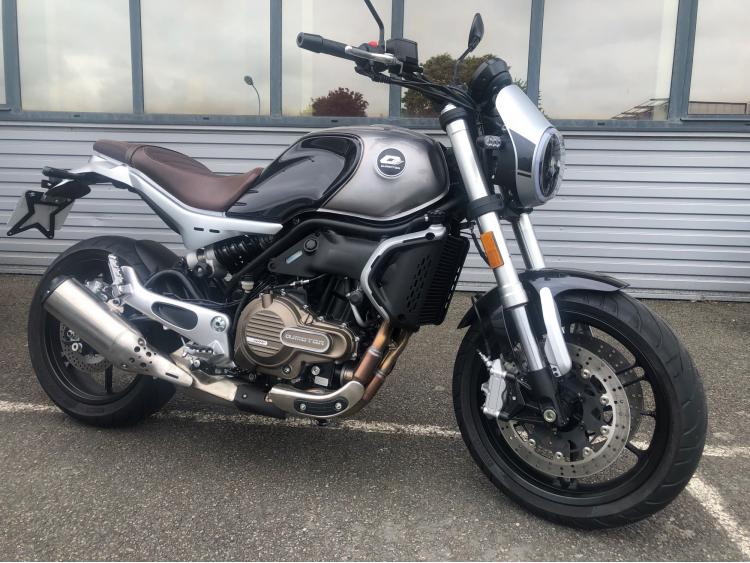 QJ MOTOR SRV 550