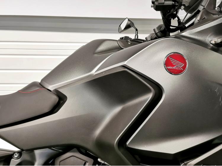 HONDA NT 1100 - 1ERE MAIN - NT1100 - GARANTIE 2028