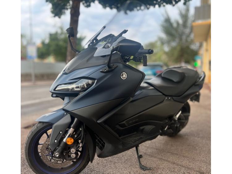 YAMAHA XP T-MAX 560